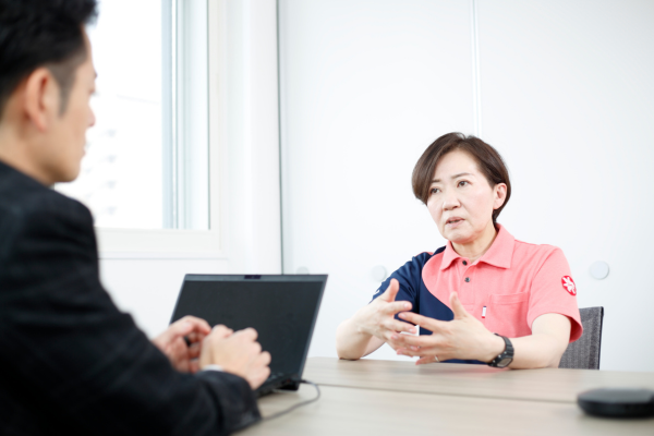 訪問看護師のフレキシブな働き方を実現するために必要なことを語る二人