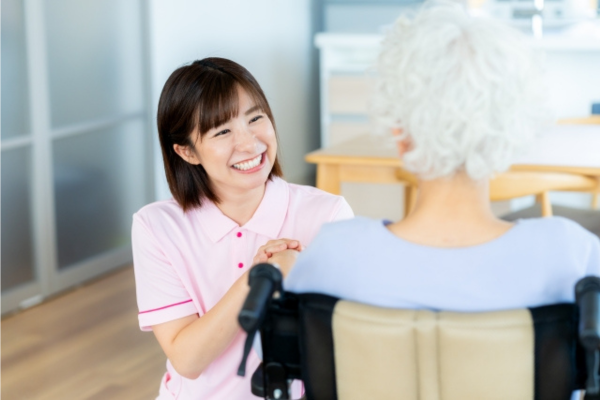 適切な接遇マナーを実施する訪問看護師